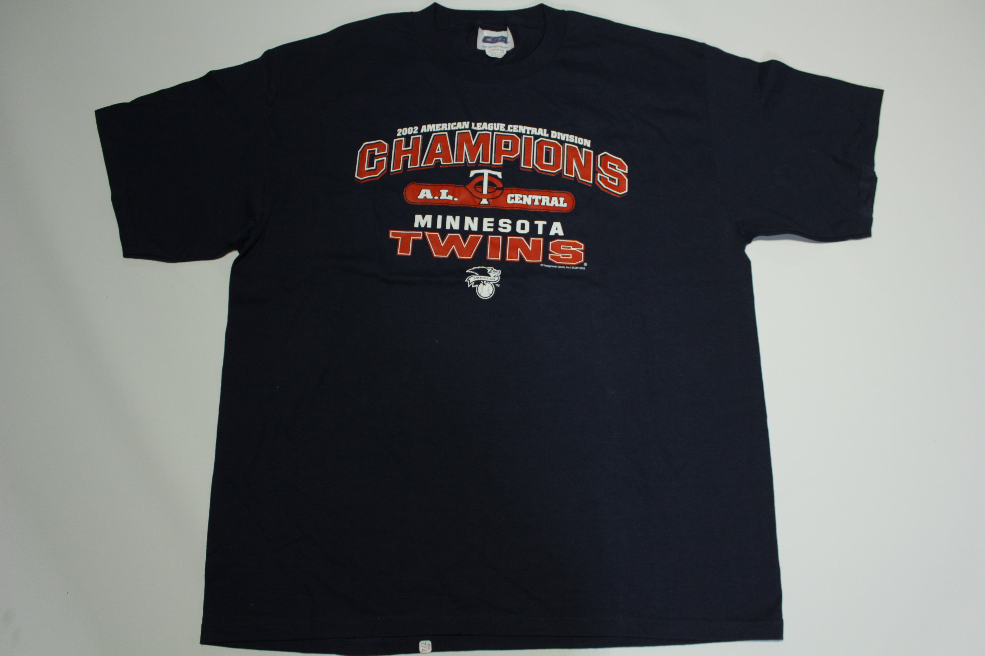 Minnesota Twins Vintage 2002 American League Central Division Champions Playoff T-Shirt