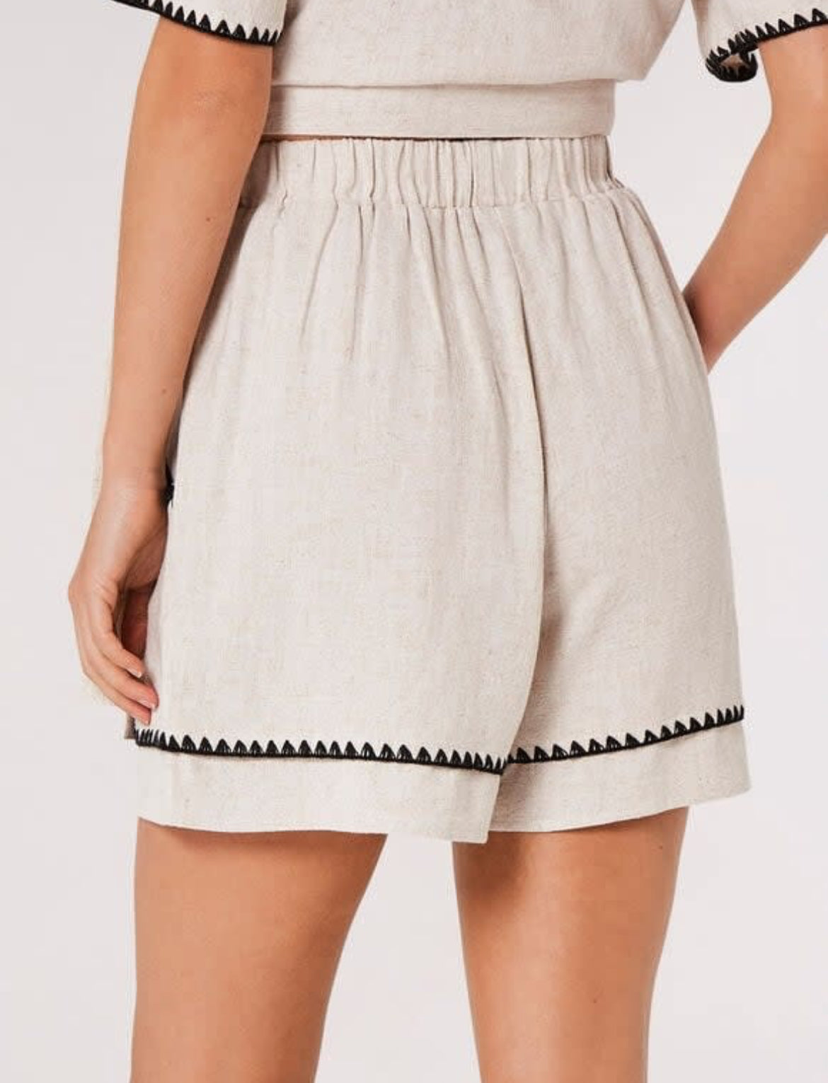 Stitch Edge Linen Short